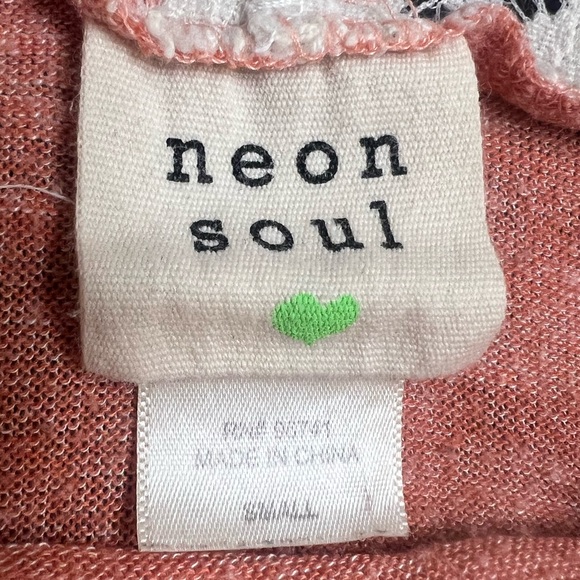 Y2k Coral Detailed Top! - Picture 13 of 14